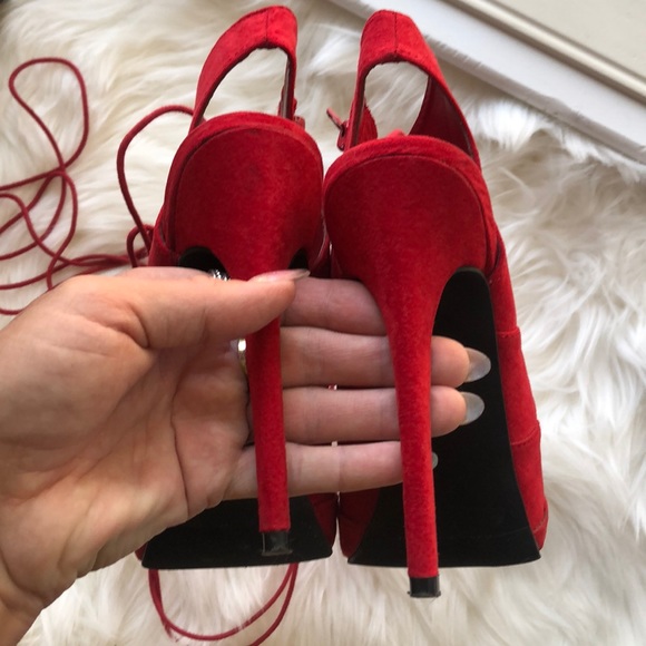 Shoes - Picture 8 of 8